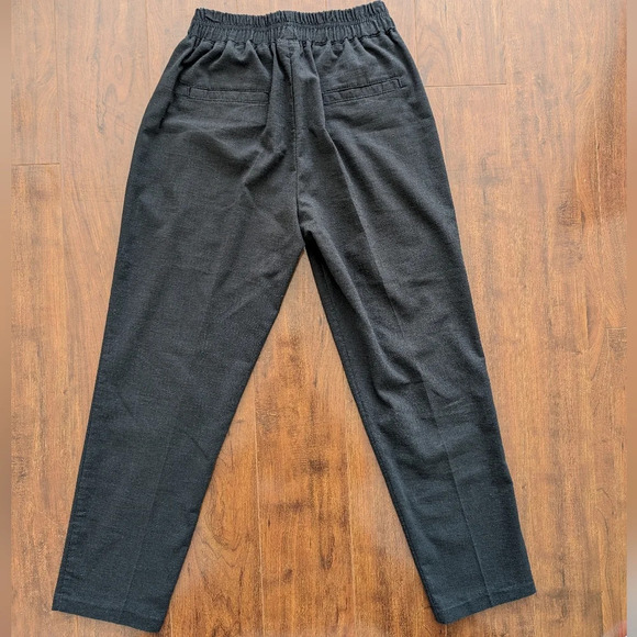 ⭐3/$15 Crop  Black Pant - Picture 2 of 9